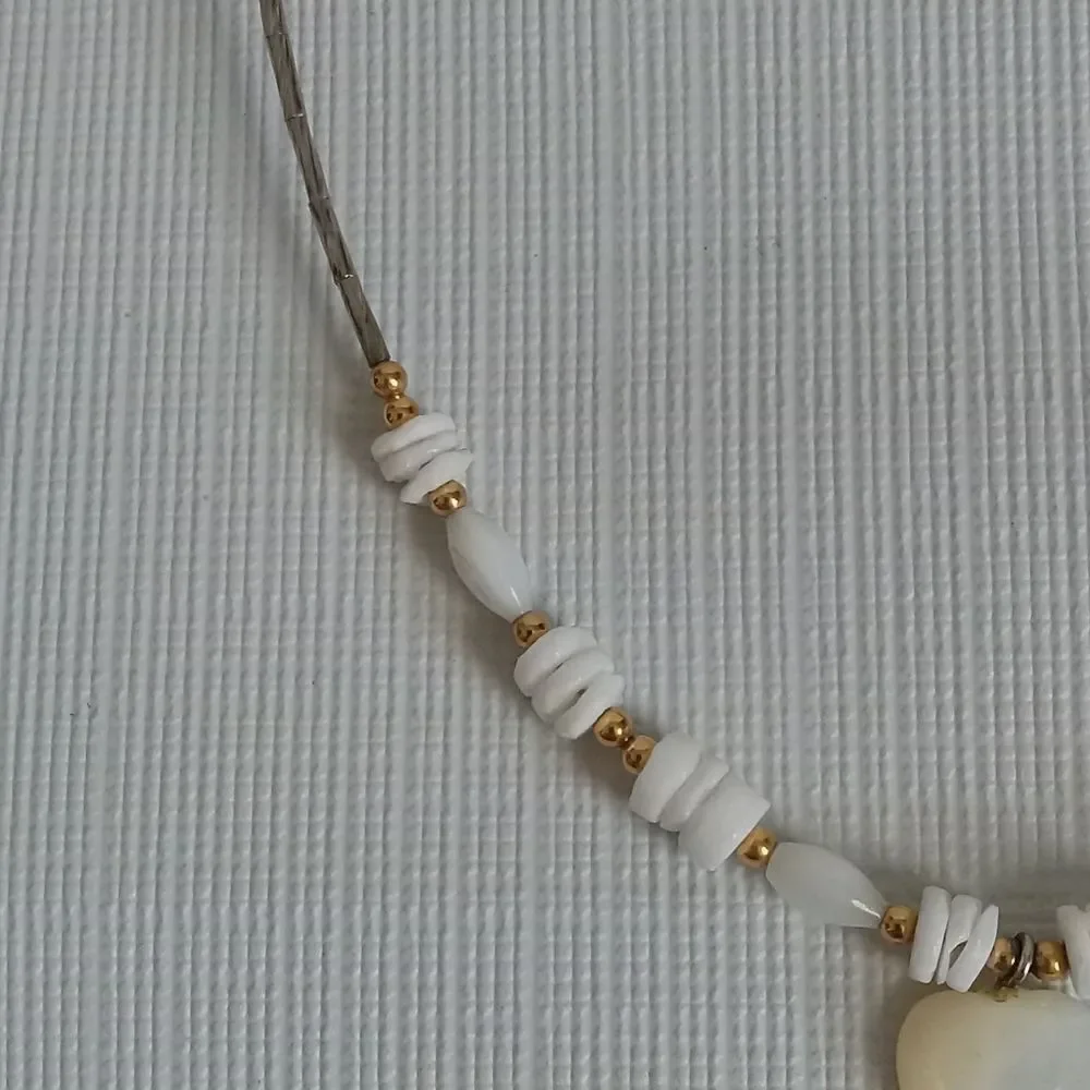 White Heart Shaped Pendant Puka Shell Beaded Chain Lightweight Choker Necklace